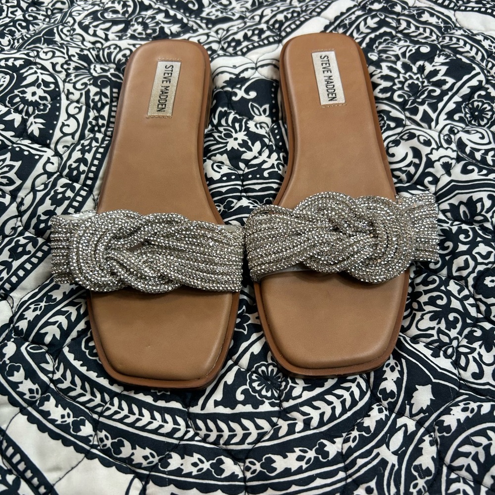 Steve Madden Sparkly knotted rhinestone Women's Sandals